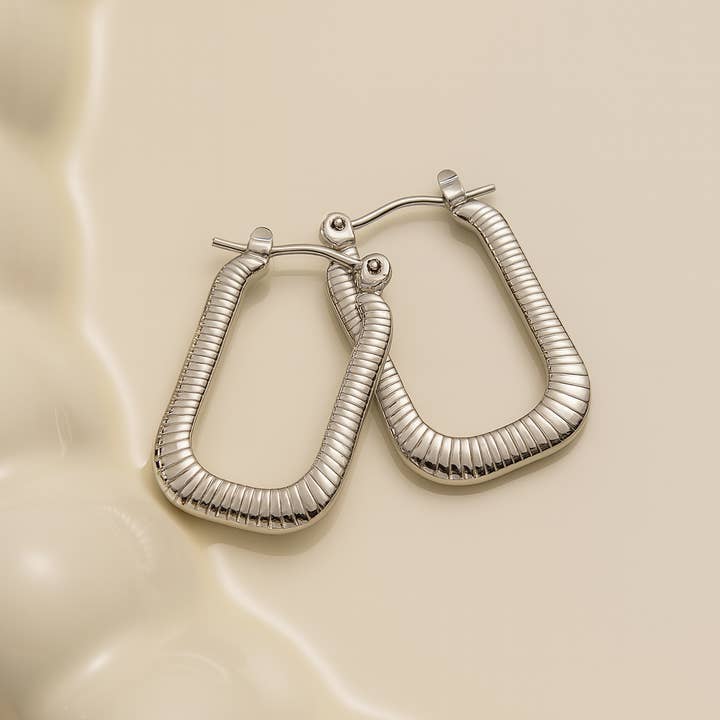 Brincos de Argola Texturizados em Forma de U Prateados e Grossos por atacado de Gemscape UK