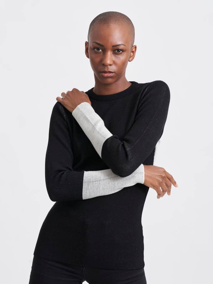 CREW NECK LONG-SLEEVED SWEATER BLACK & WHITE for wholesale by WHISPR