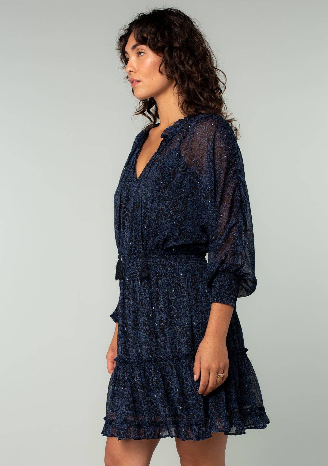 Noir/Bleu Mini-robe à plusieurs niveaux à manches Dolman en cachemire en vente sur Faire3
