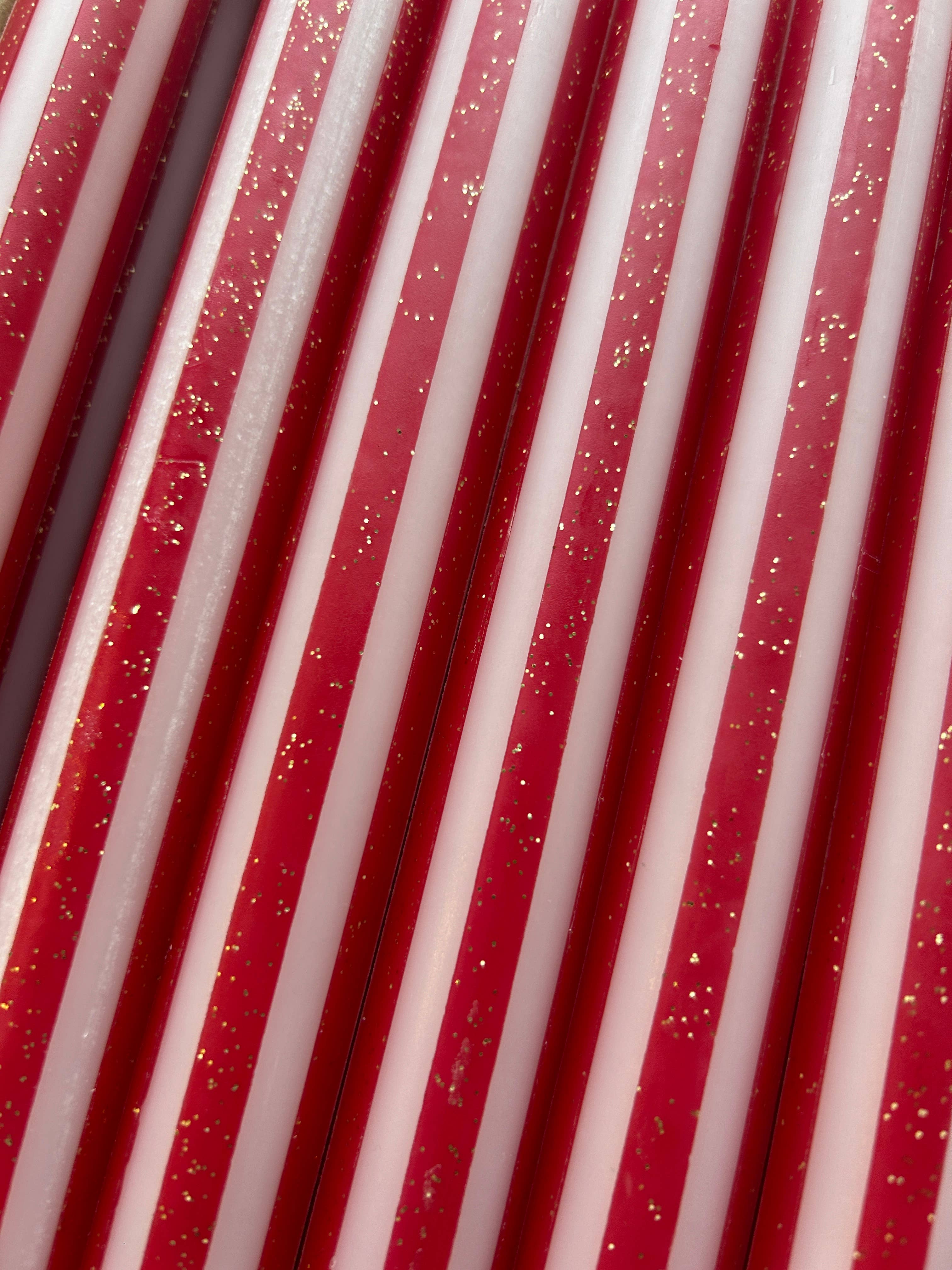 The Colour Emporium – wholesale Tapered candle/candlestick – Christmas Pinstripes Individual2