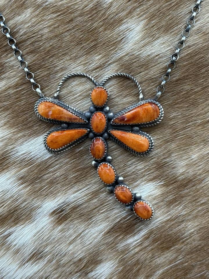 Collar de barra de libélula de plata esterlina hecho a mano por navajos con espinela naranja de 18” para venta al por mayor de Native City Jewelry
