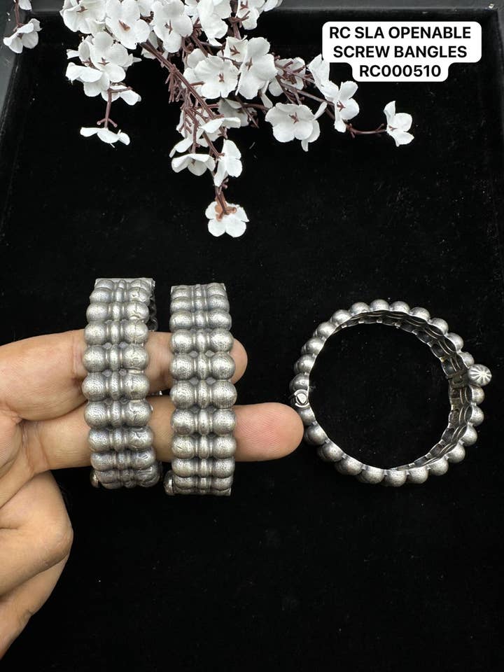 Geoxideerde Indiase Sieradenset van 2 stuks Replica Schroefarmband voor wholesale door REAAAN COLLECTIONS