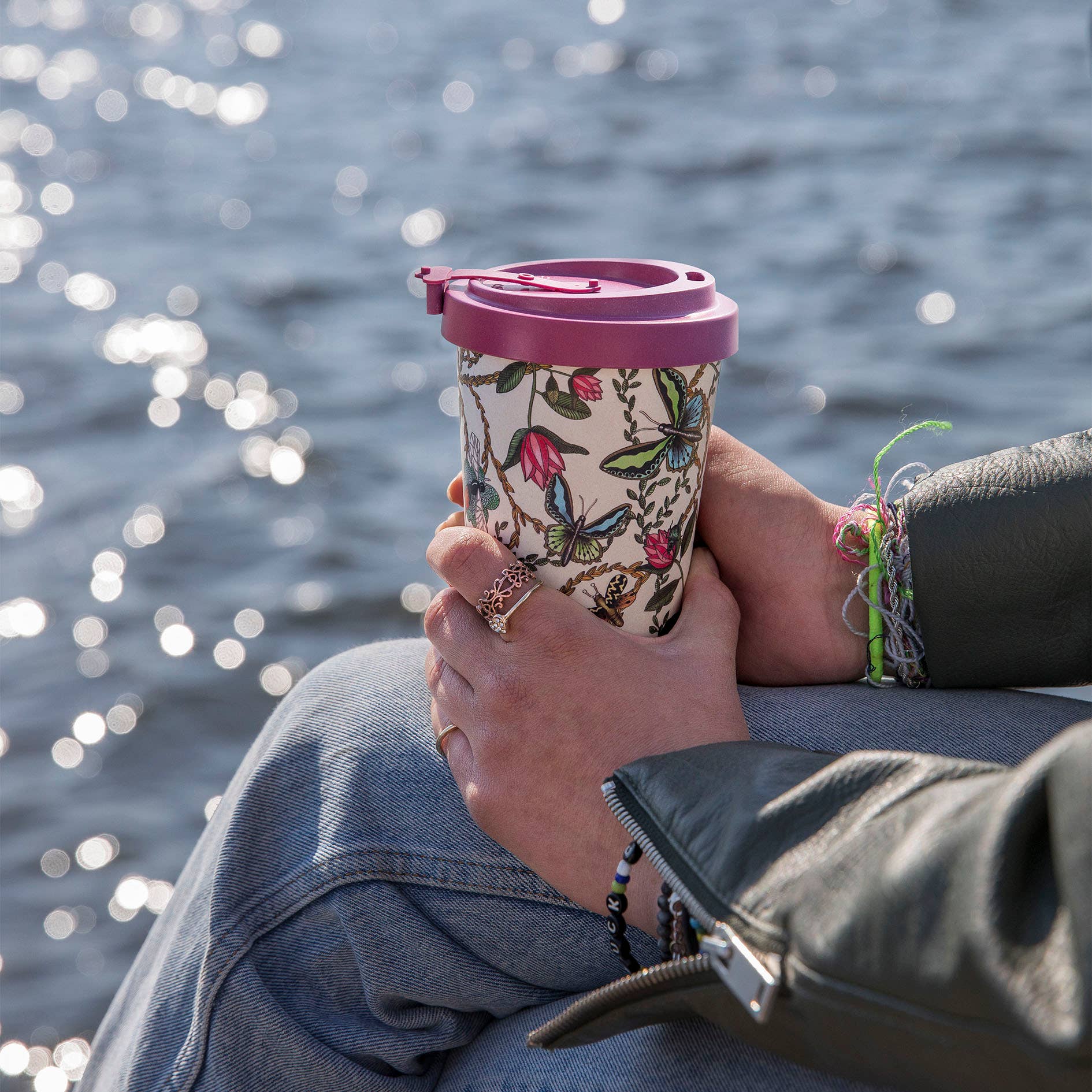Nadja Wedin design - Wholesale Coffee Mug - Travel Mug Bamboo 14 oz Bugs & Butterflies Offwhite3