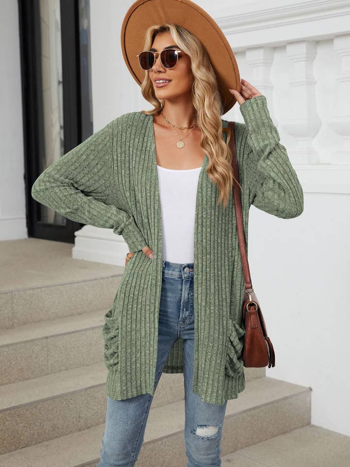 Suhkasana - Vendita all'ingrosso Cardigan - Donna - Top lavorato a maglia con cardigan a maniche lunghe e tasche semplici30