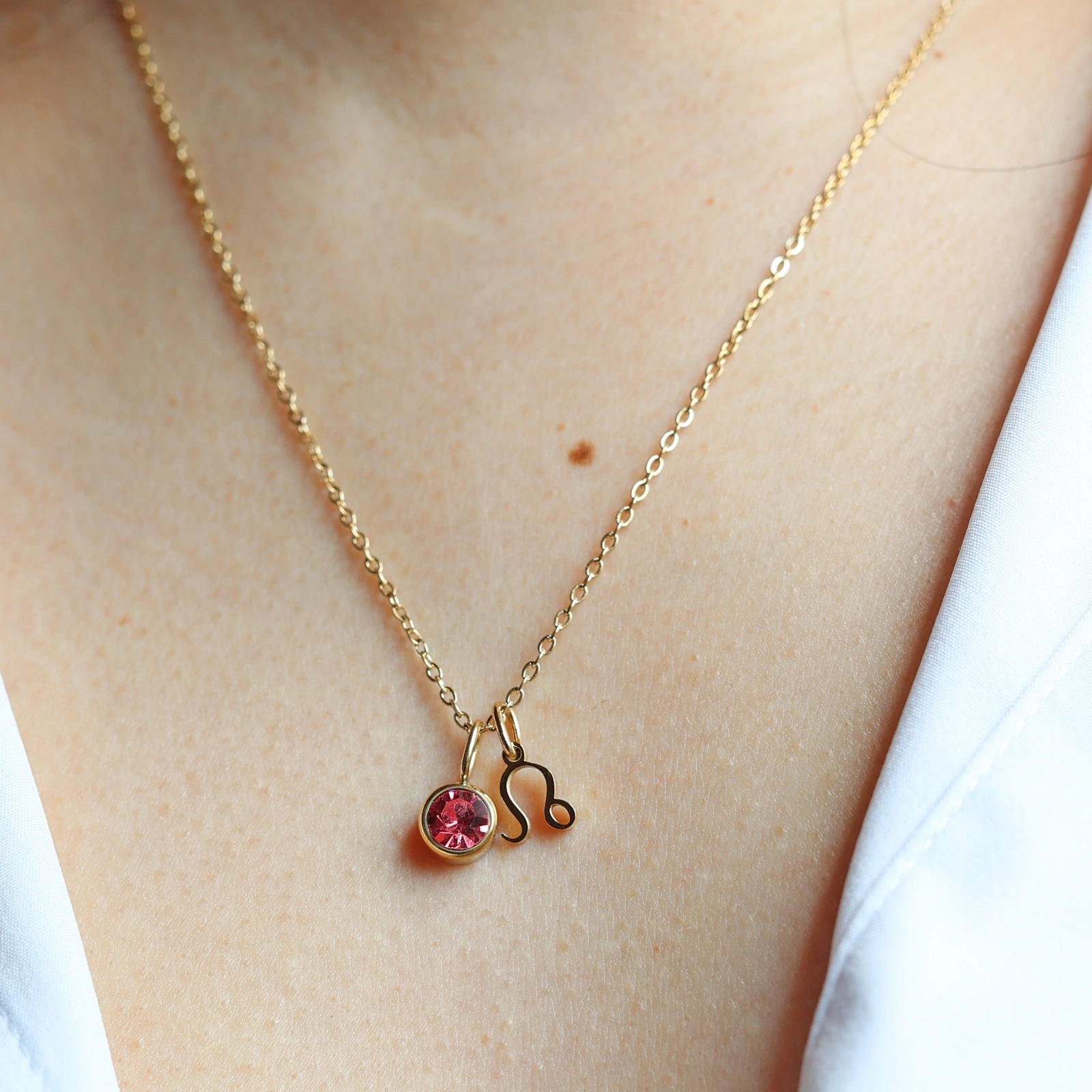 Visée Bijoux - Wholesale Pendant/Charm Necklace - Astro sign necklace and colored stone – My Identity15