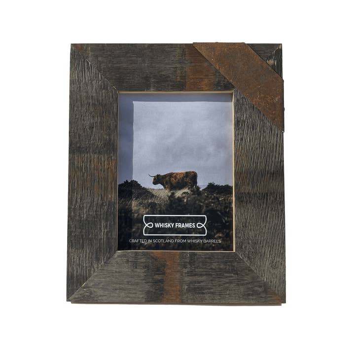 Stave Six Frame for wholesale by Whisky Frames