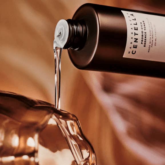 SKEEN - Wholesale Facial Toner - SKIN1004 Madagascar Centella Probio-Cica Essence Toner 210ml4