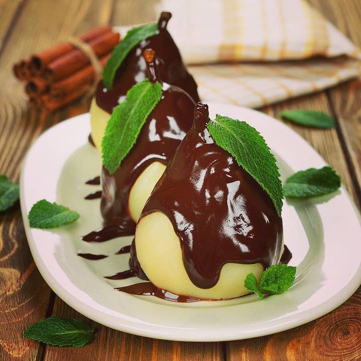 CONSERVES GUINTRAND - Wholesale Preserves - Whole Williams pears in sugar syrup PG 850 ml (jar)6