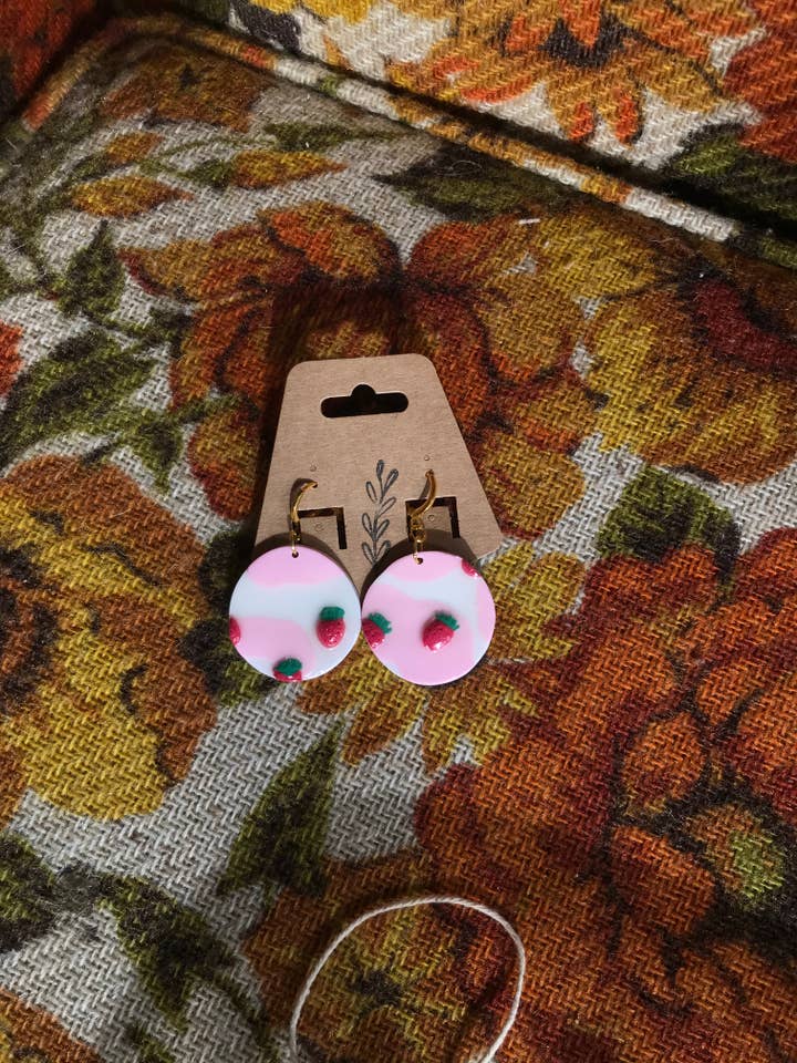 Lait à la Fraise pour la vente par Salt and Wildberry