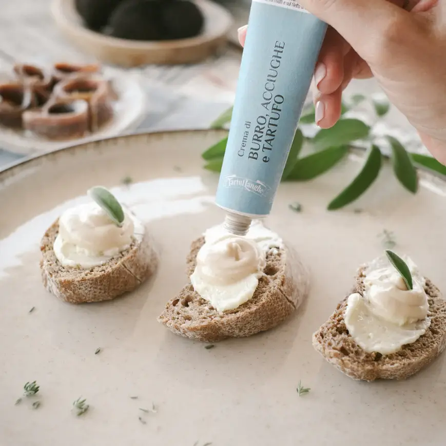 TartufLanghe - Vente Sauces - LA TRUFFLE MANIA : Kit de Tubes Apéritif à la Truffe – 84g4