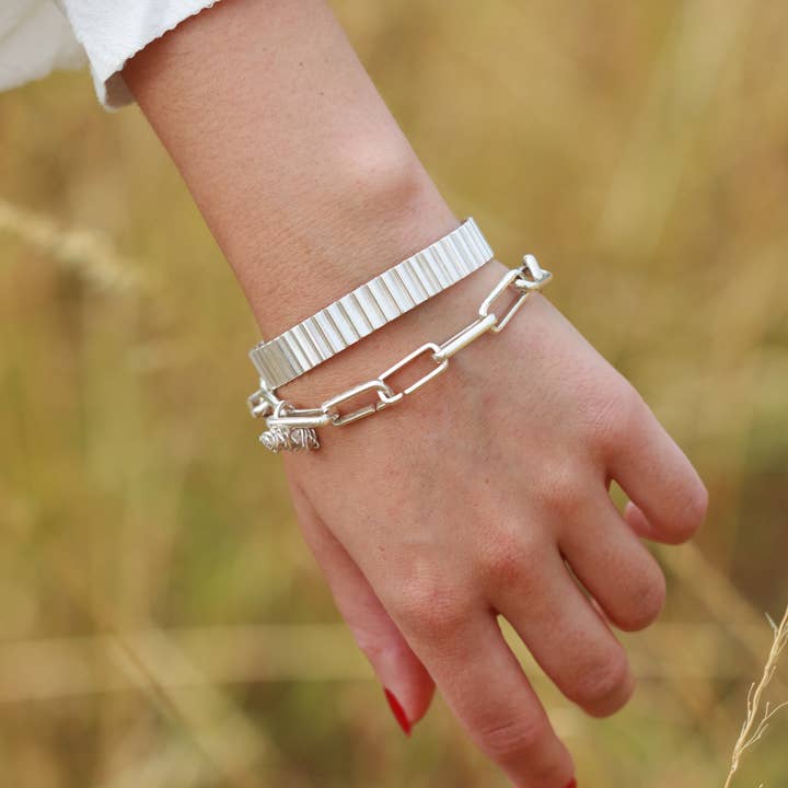 Classic Ondulée Bangle - Silver for wholesale by Olivia Taylor