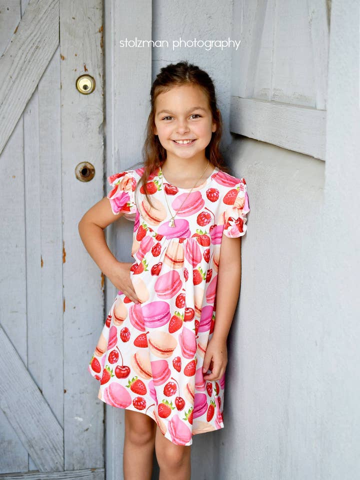 Abito di seta latte Macaroon Flutter per la vendita all'ingrosso da parte di Great Lakes Kids Apparel