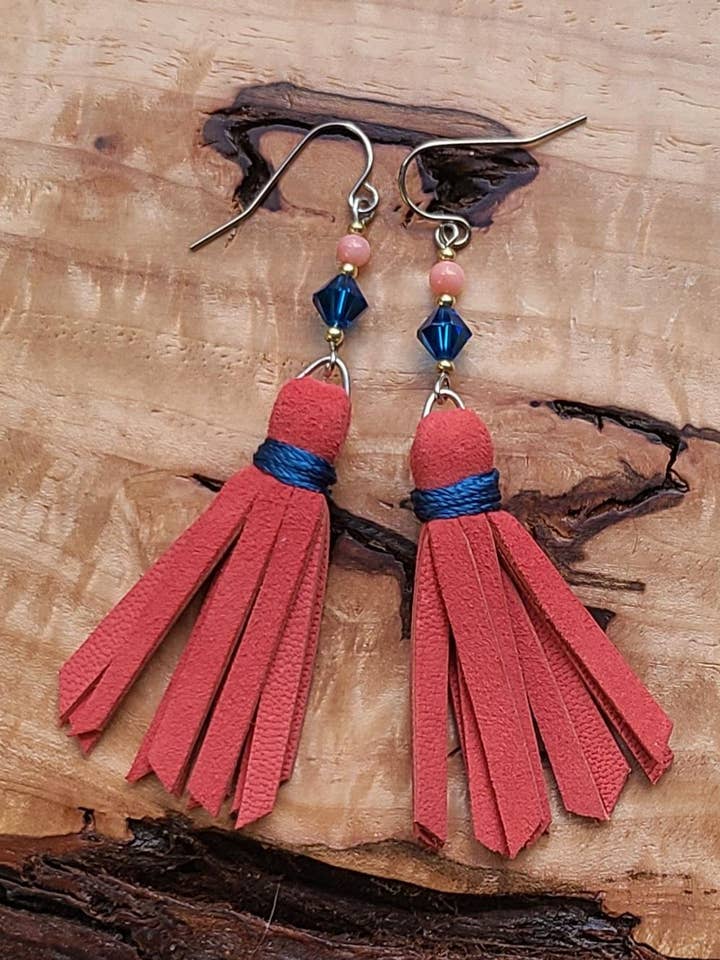 borla de couro (curta) - rosa choque por atacado de Coral and Pine Jewelry