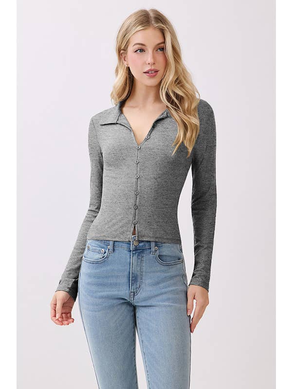 Heart & Hips - Vendita all'ingrosso Top in maglia - Donna - RT56235L - POLO A MANICHE LUNGHE CON BOTTONI E PASSANTE DAVANTI8