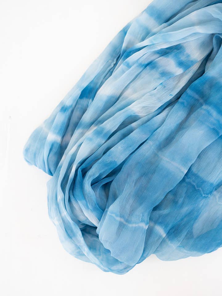 Silk Table Runner for wholesale by Amore Society