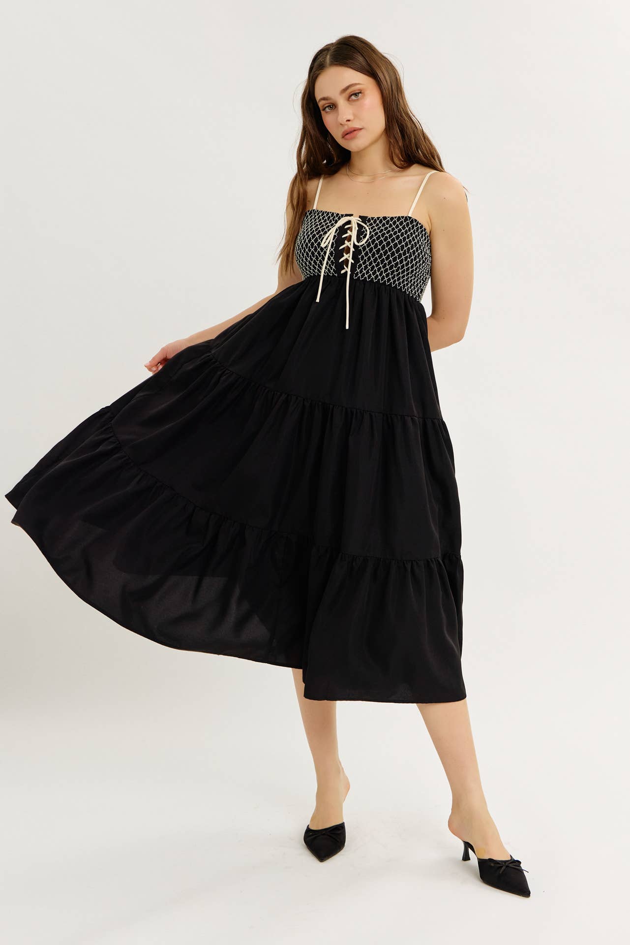 idem ditto - Wholesale Jurk - Dames - OPVALLENDE MIDI JURK MET GESMOKTE CONTRAST EN VLOTTE TOUCH17