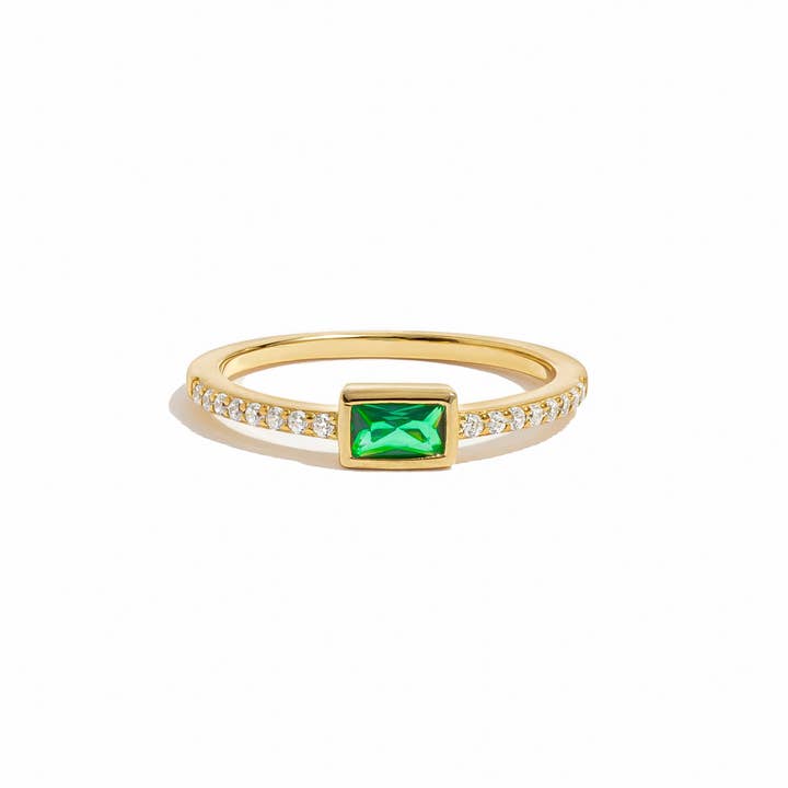 Sami Jewels – wholesale Multi-stone ring – Emerald Baguette Ring w Pavé Band