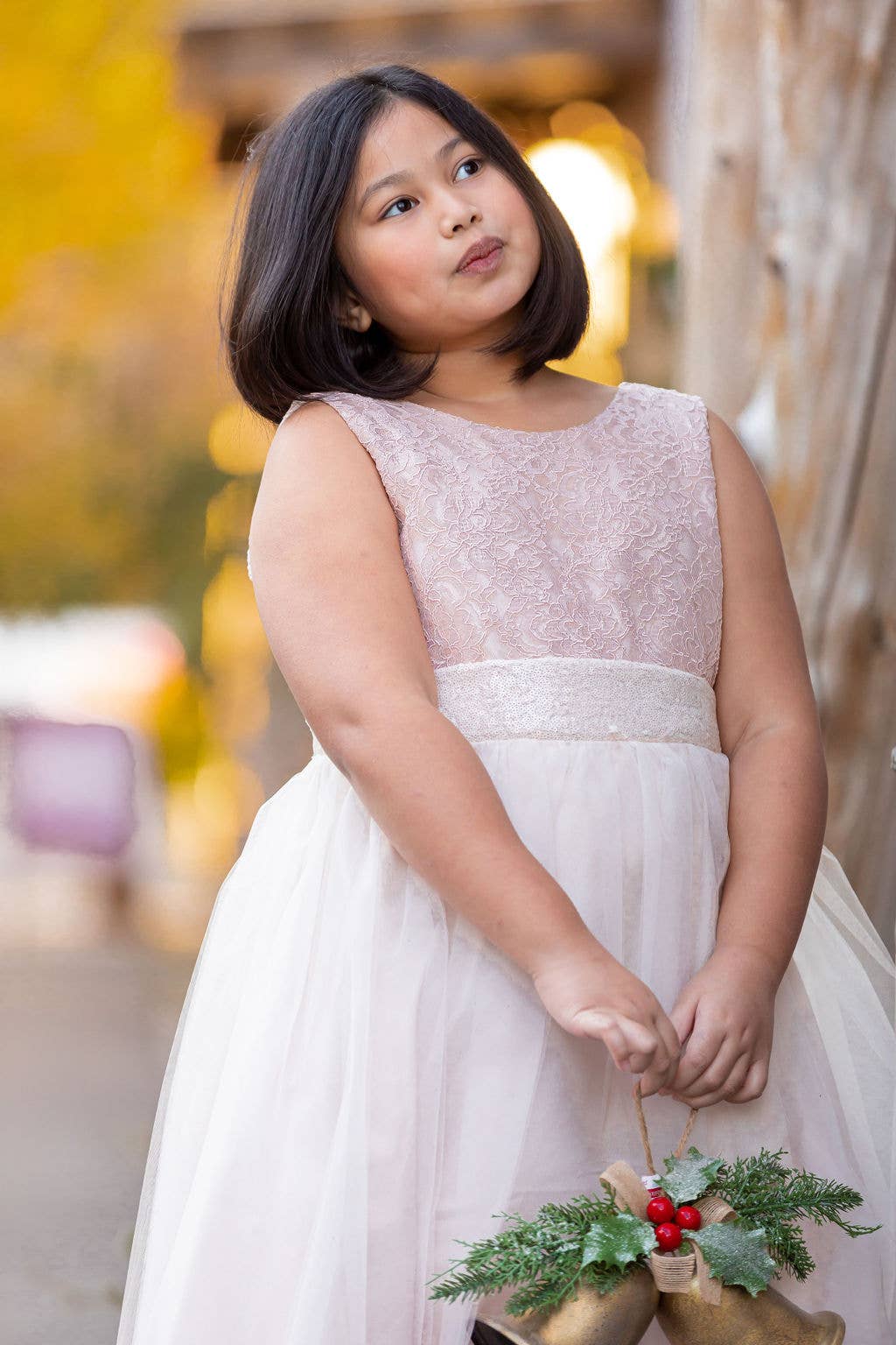 Kid's Dream - Vente Robe – enfant - Robe Fille Sans Manches en Dentelle à Paillettes avec Dos en V & Nœud6