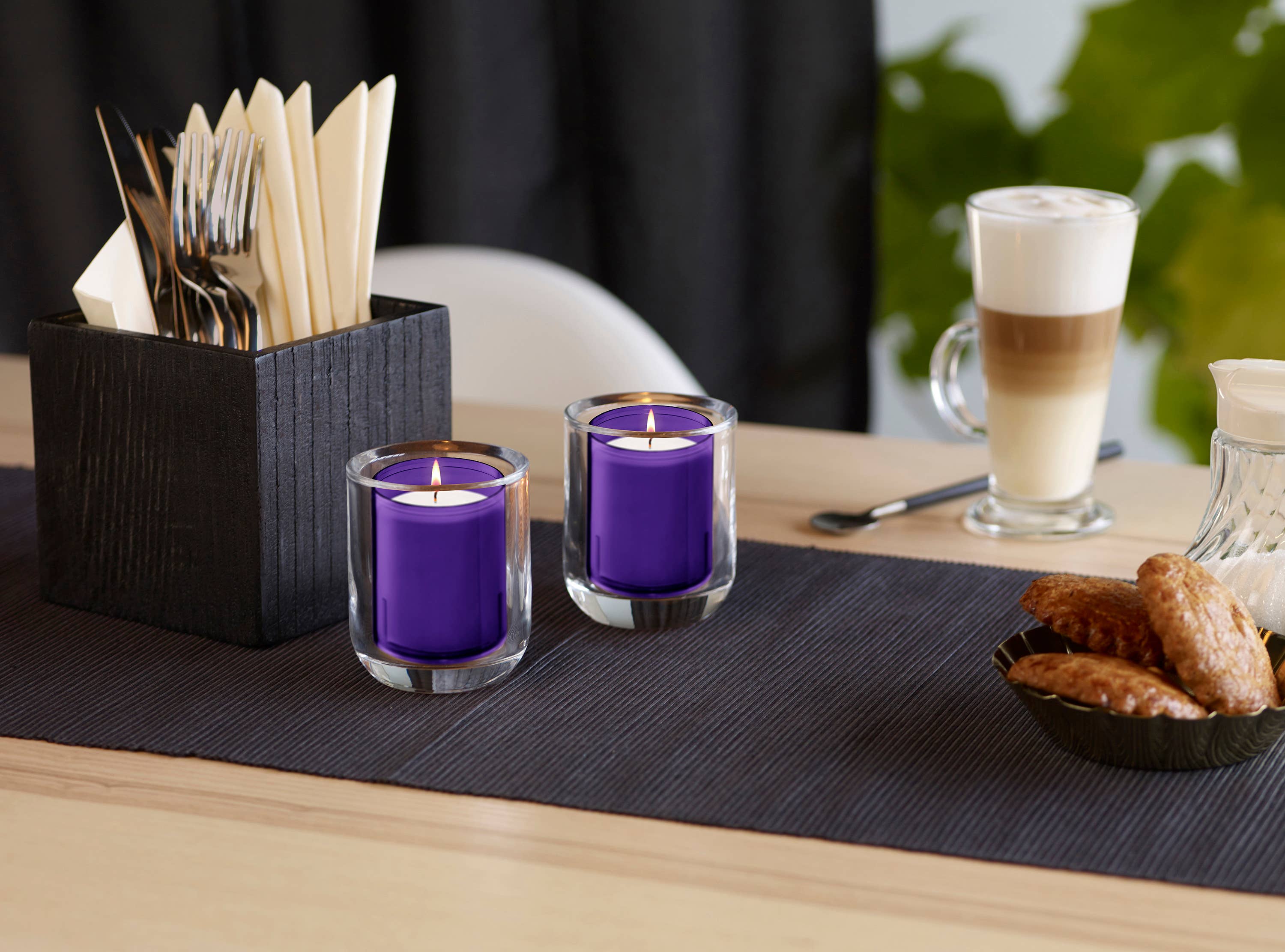 BOLSIUS – Engroshandel Votivlys – Votive lys i klare, ubrydelige plastikglas til restaurantbrug – pakke med 20 stk.48