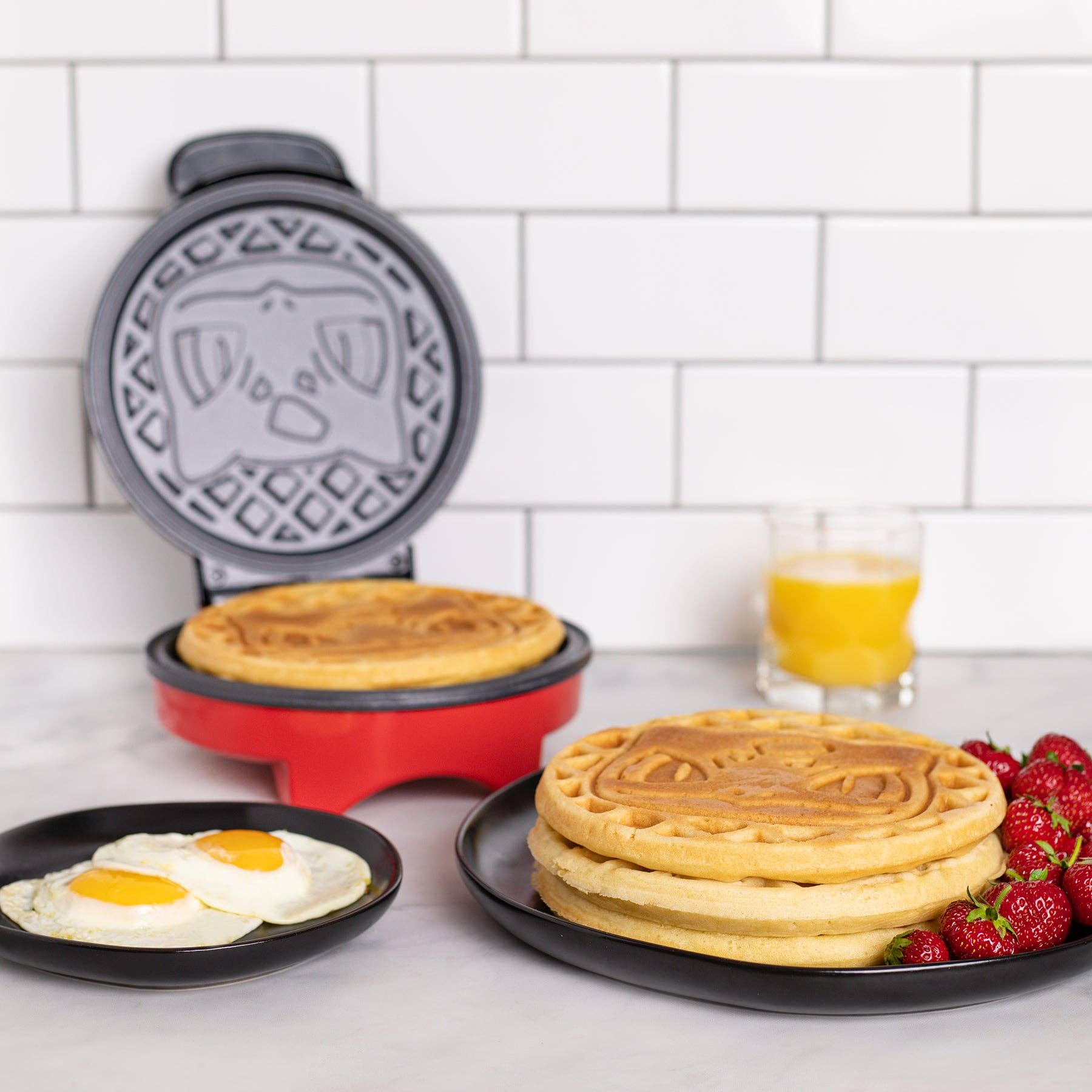 Uncanny Brands - Wholesale Kitchen Appliance - Uncanny Brands Pokemon Bulbasaur Waffle Maker2