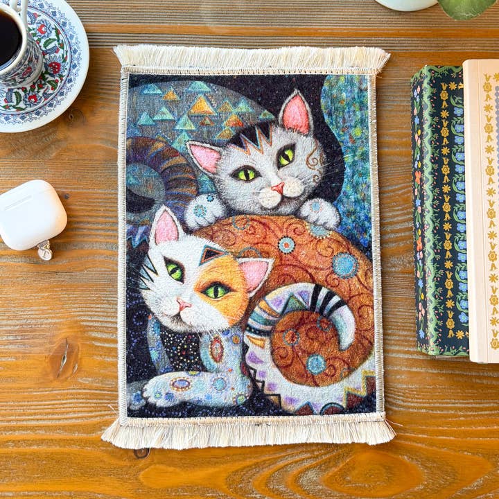 Sød Miniature Tæppe, Gave til Kattemor, Kontorindretning for engroshandel hos Umays Boho