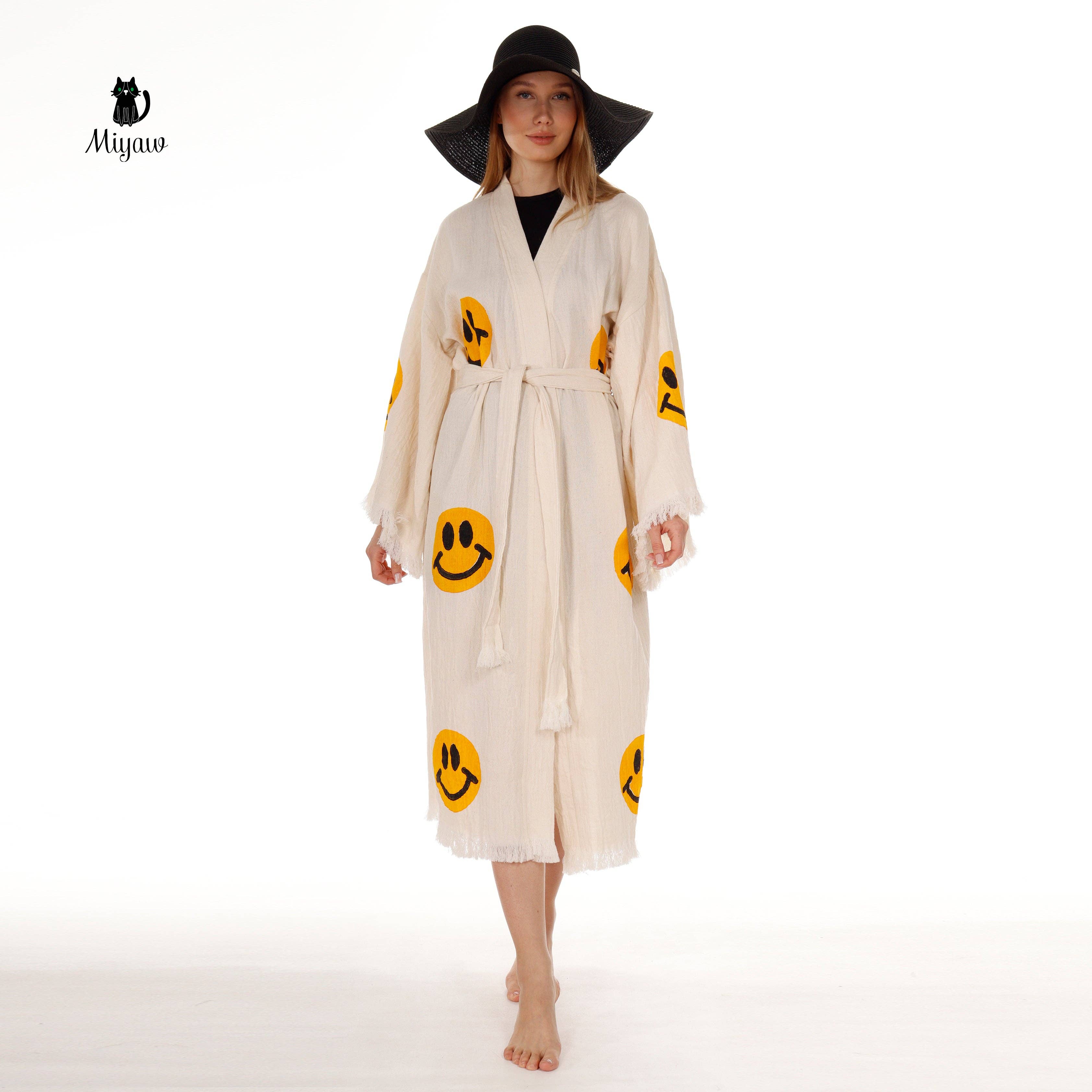 Beige Kimono Caftano in Cotone all'Ingrosso con Faccia Sorridente – Boho Chic in vendita all'ingrosso su Faire4