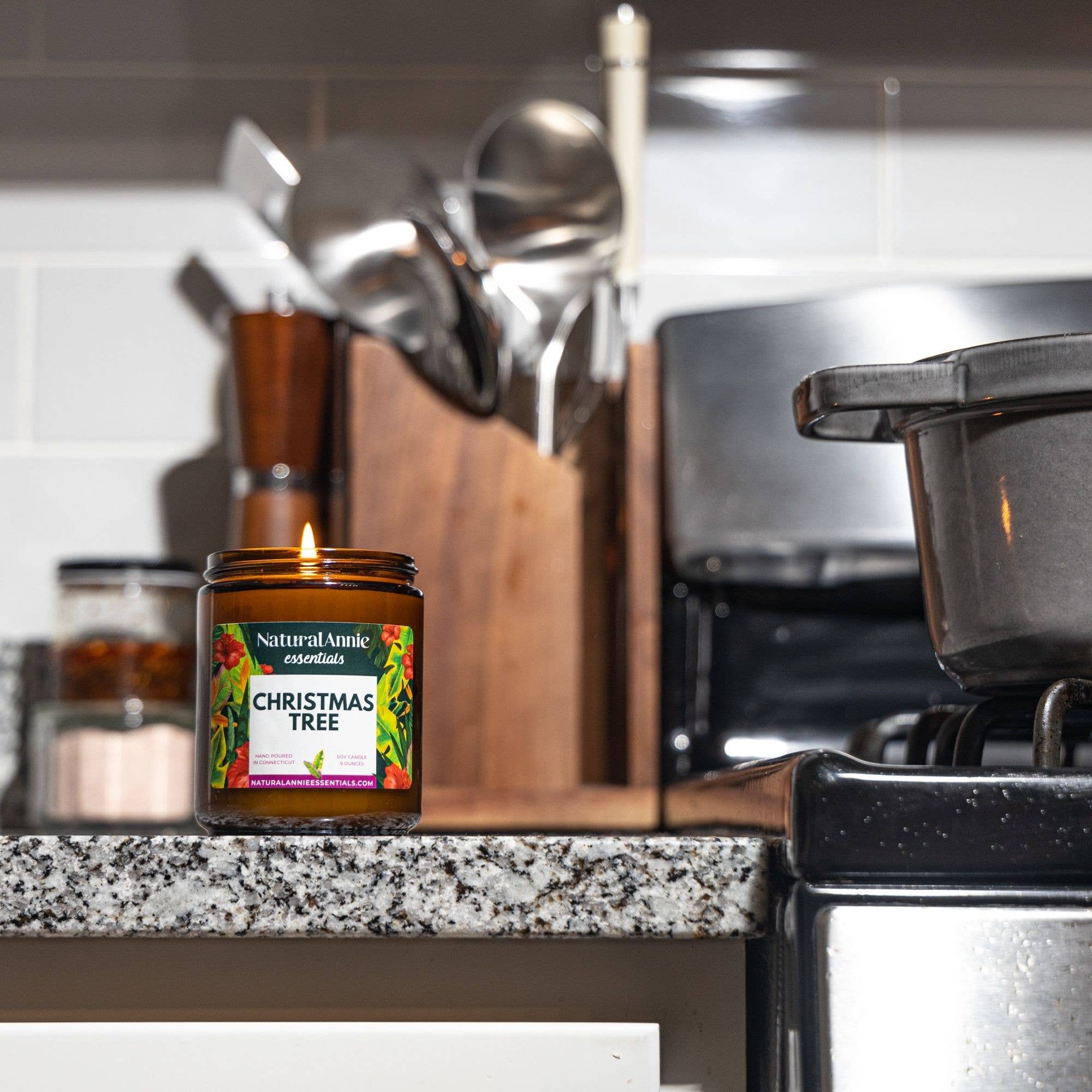 NaturalAnnie Essentials - Wholesale Jar/Filled Candle - Holiday Christmas Tree Soy Candle7