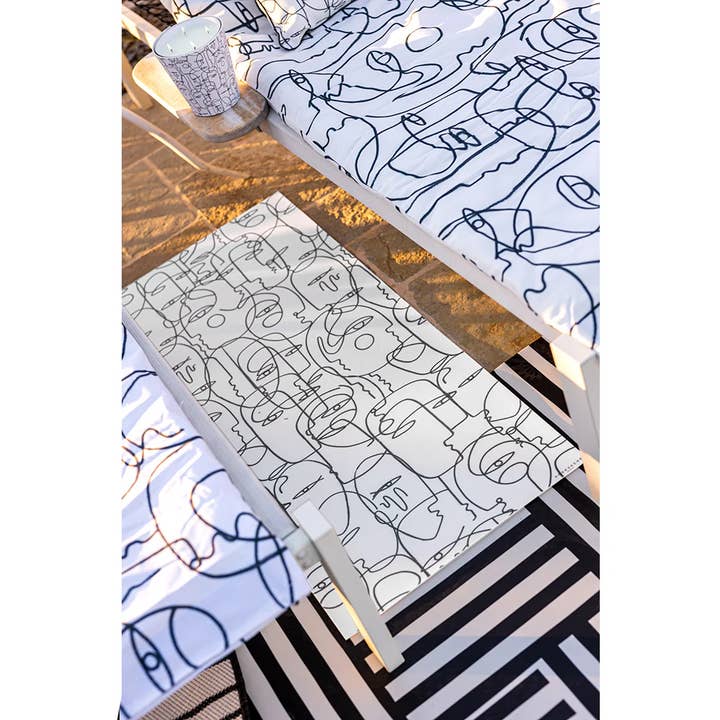 Majorque Vinyl Rugs & door Mats for wholesale by Maison Otto French Lifestyle Distribution