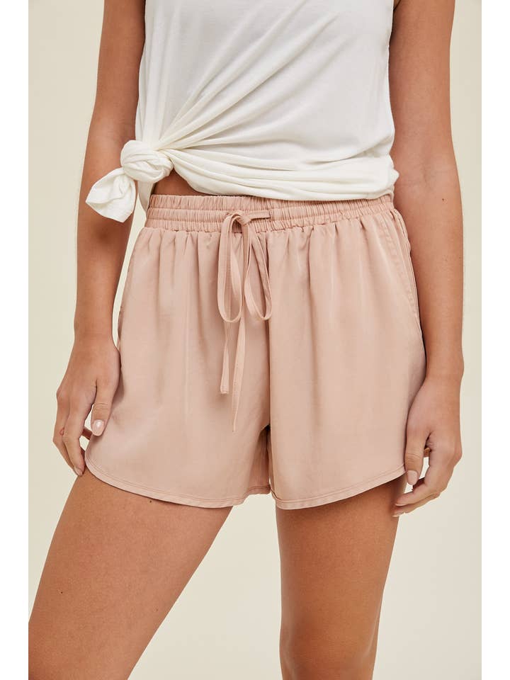 TWIG TENCEL SHORTS WITH DRAWSTRING WITH SIDE POCKETS / WL22-6443 for wholesale on Faire