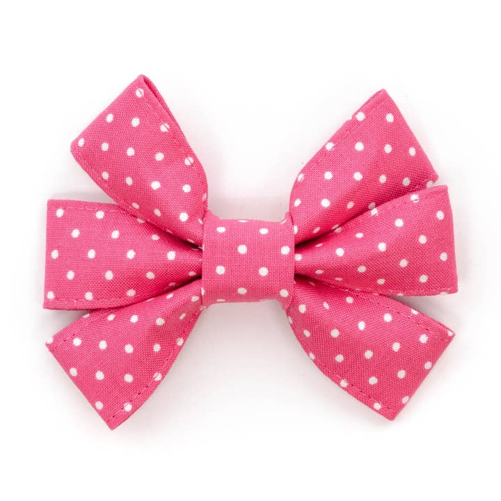 Noeud Girly à pois framboise pour la vente par Puddle Jumper Pups