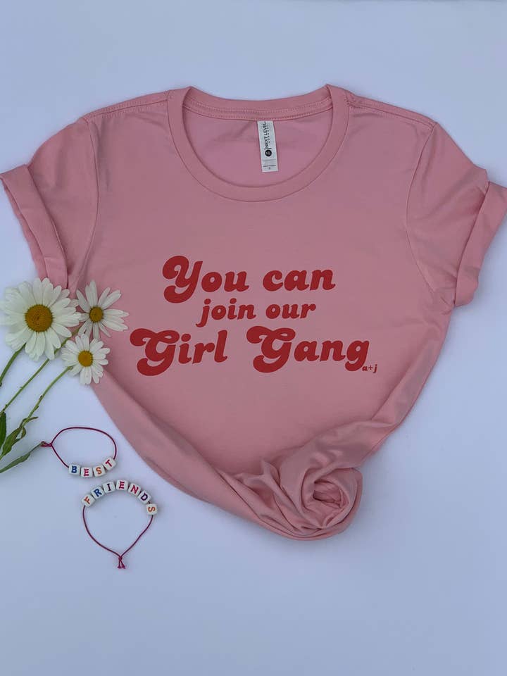 VOUS POUVEZ REJOINDRE NOTRE T-SHIRT POUR FILLES pour la vente par A+J Lifestyle