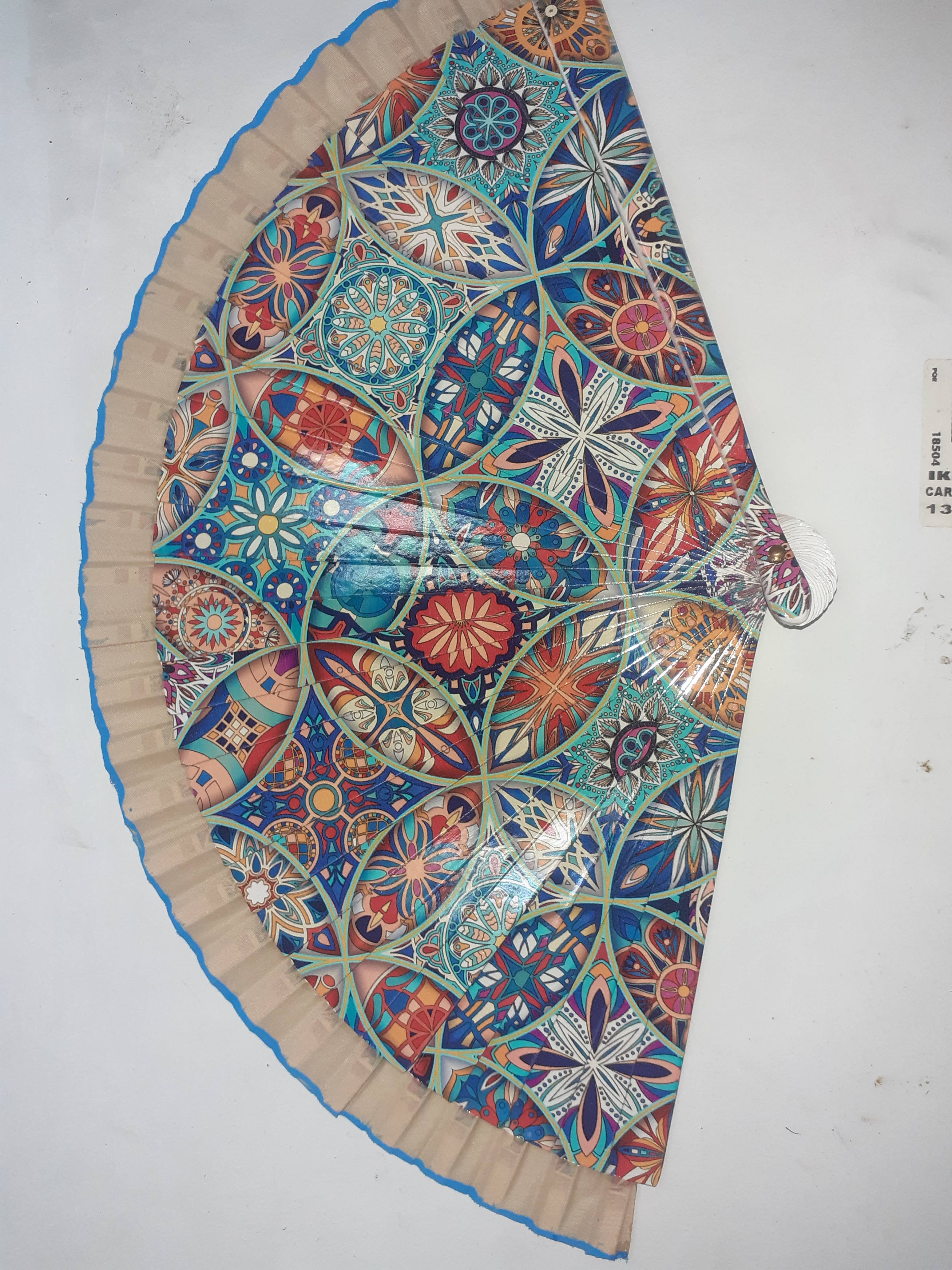 Hecho a mano - Venta al por mayor Ventilador plegable de mano - Abanico de madera1