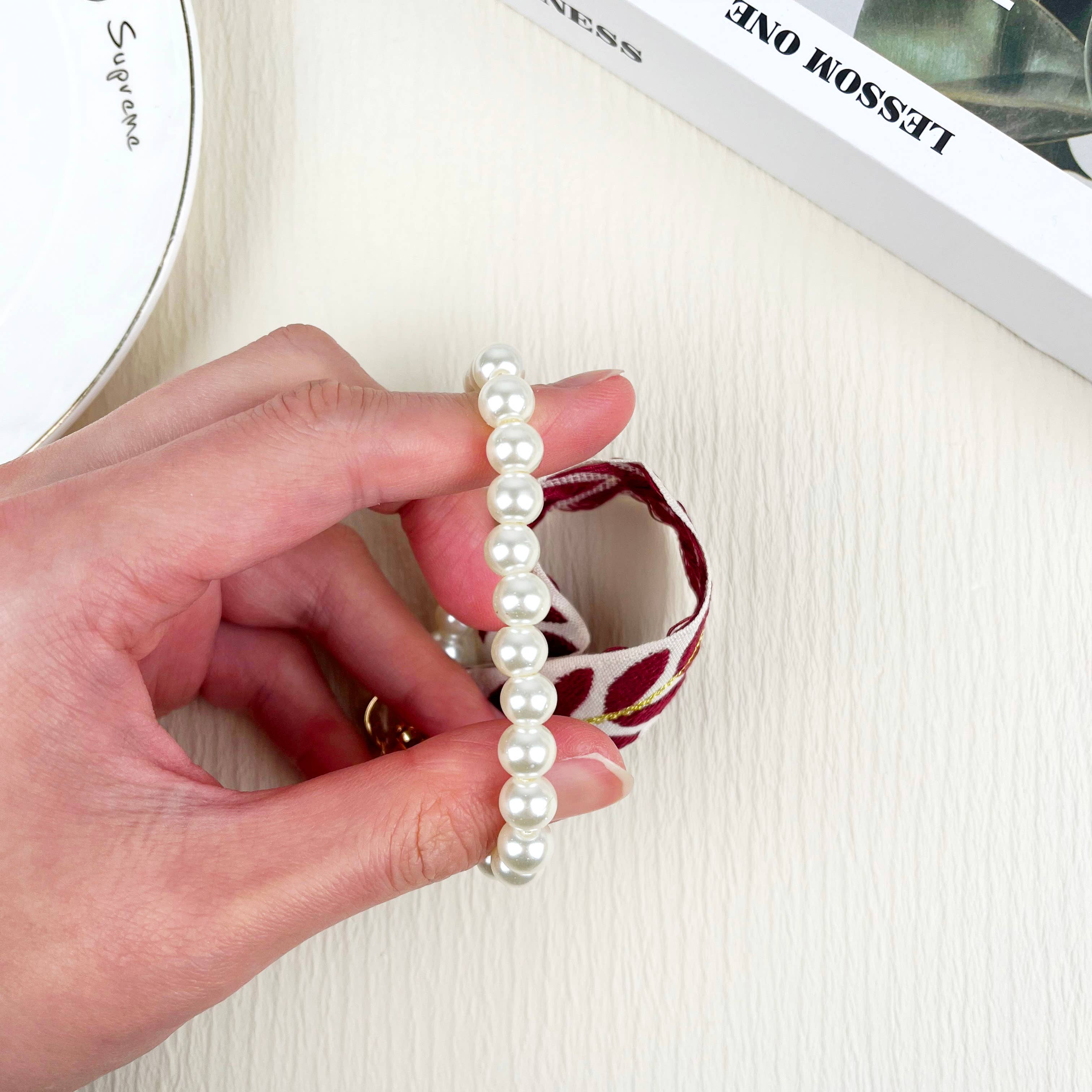 SoapElenGlen - Vente Porte-clés – femme - Pendentif à ressort en forme de feuille de ruban et de perles7