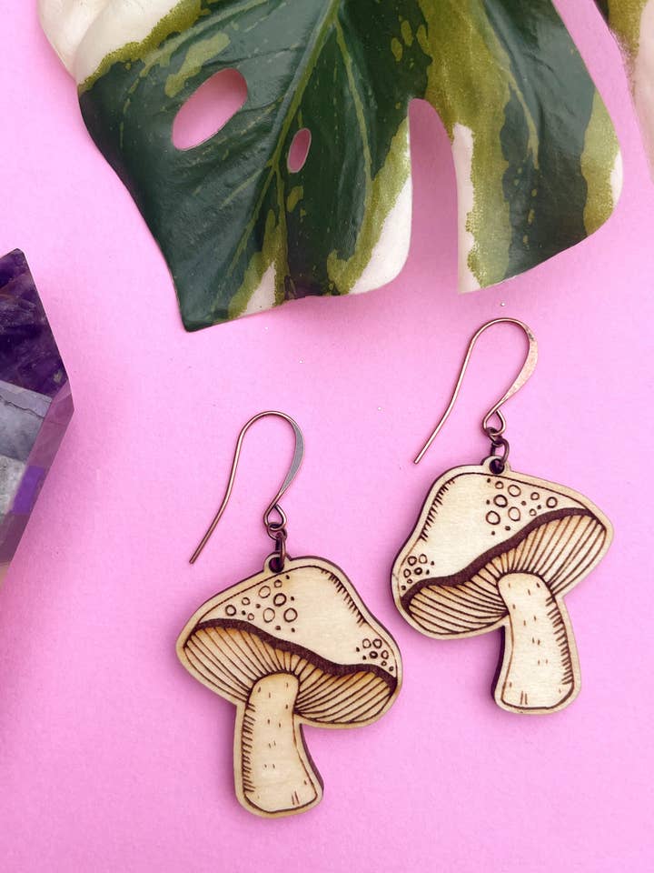 Träsvamp örhängen för wholesale av Luna B Jewelry