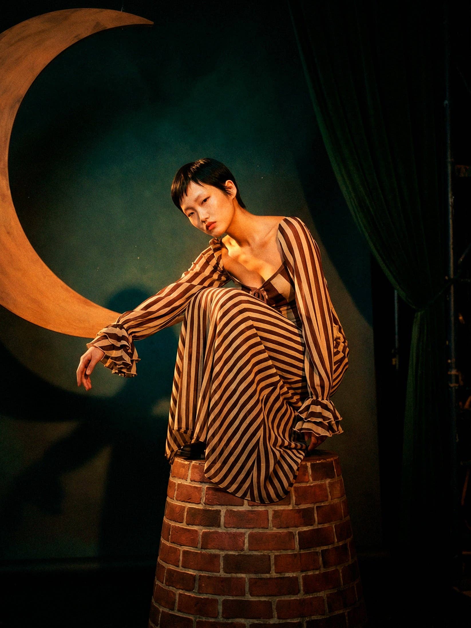 CARMEN SAYS - Wholesale Dress - Women's - Vestido a rayas marrón de jengibre6