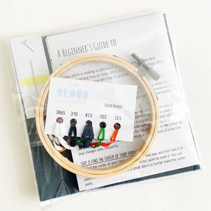 TheCloudFactory - Wholesale Embroidery/Cross Stitch Supplies - Totoro with Carrot - DIY Cross Stitch Kit3