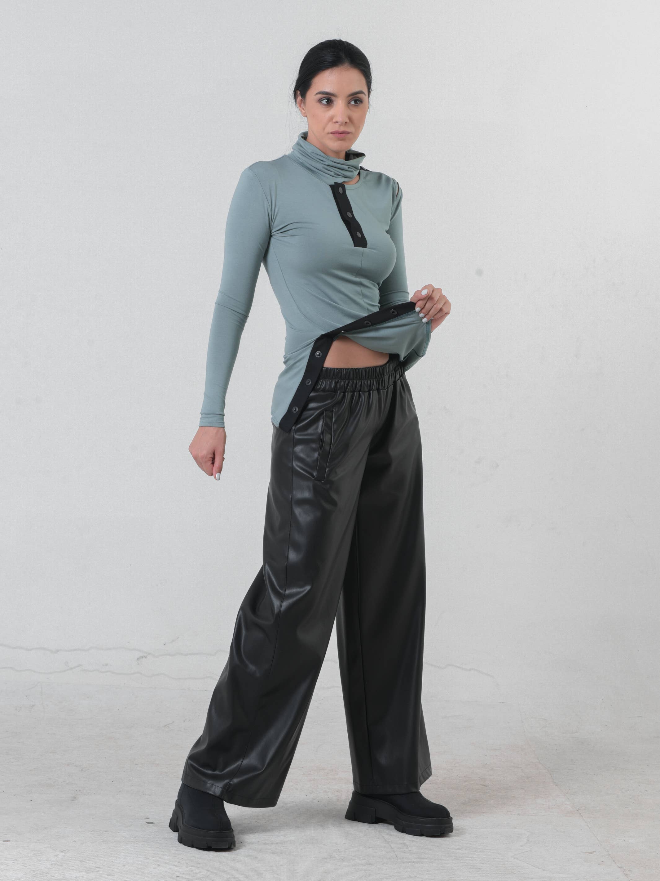 Metamorphoza - Wholesale Pants - Women's - Wide Leg Leather Pants8