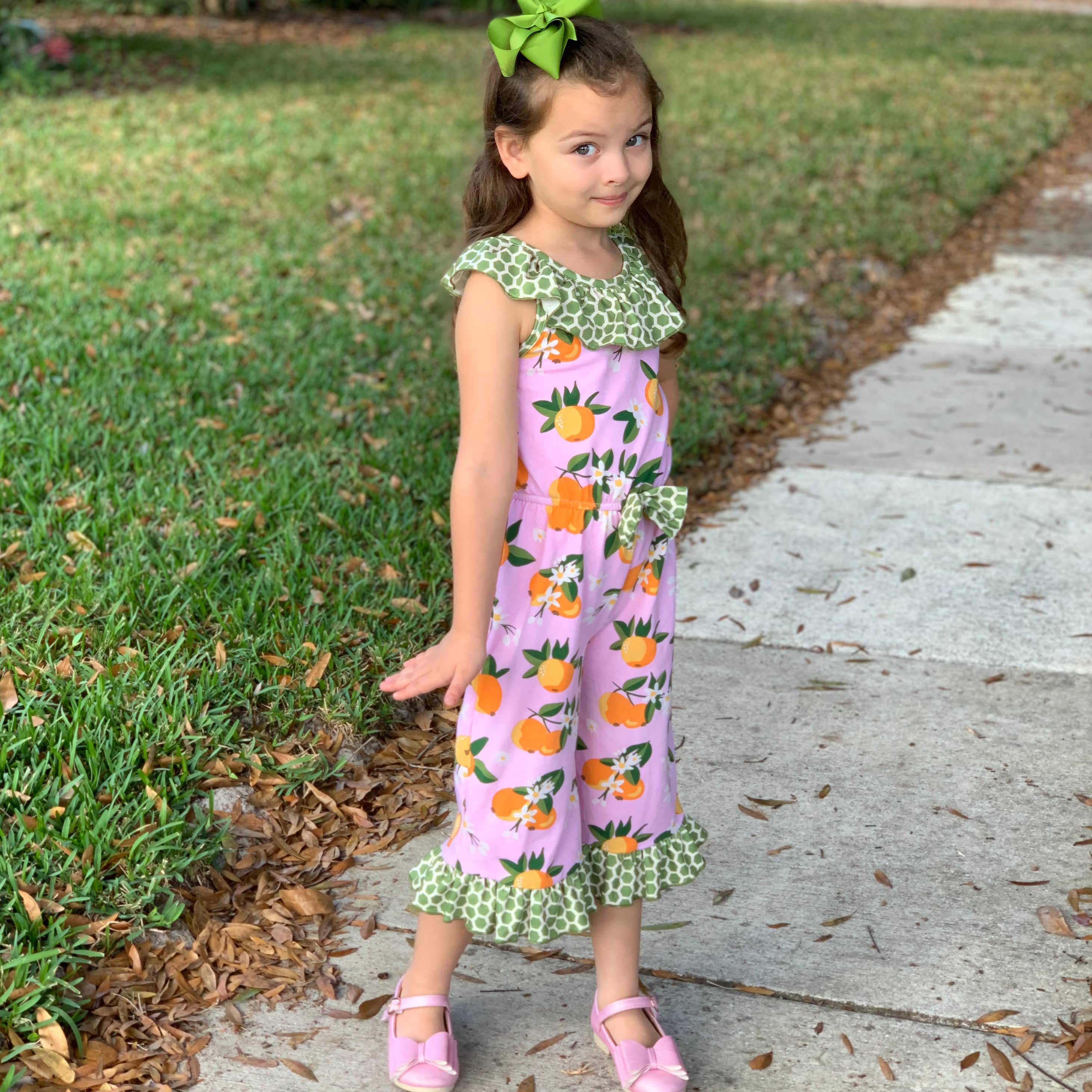 AnnLoren - Wholesale Jumpsuit - Kids - AnnLoren Pink Peaches Girls Jumpsuit Capri Ruffle Romper4