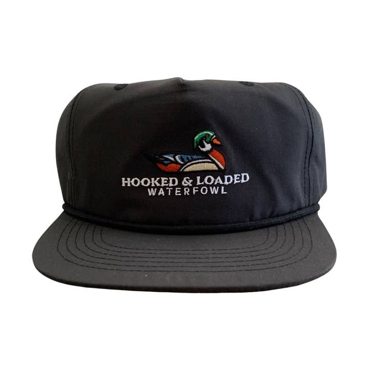 Woodie Waterfowl All Black Touwpet voor wholesale door Hooked and Loaded Outdoors