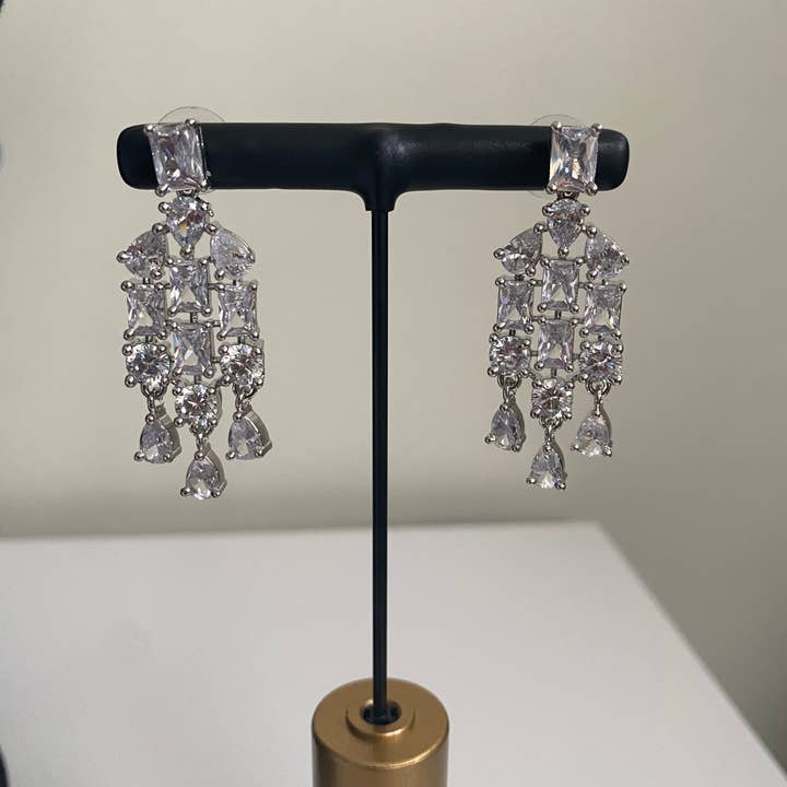 Vinnis Jewelry - Wholesale Jewelry Set - Majestic Cascade Bridal Necklace Set2