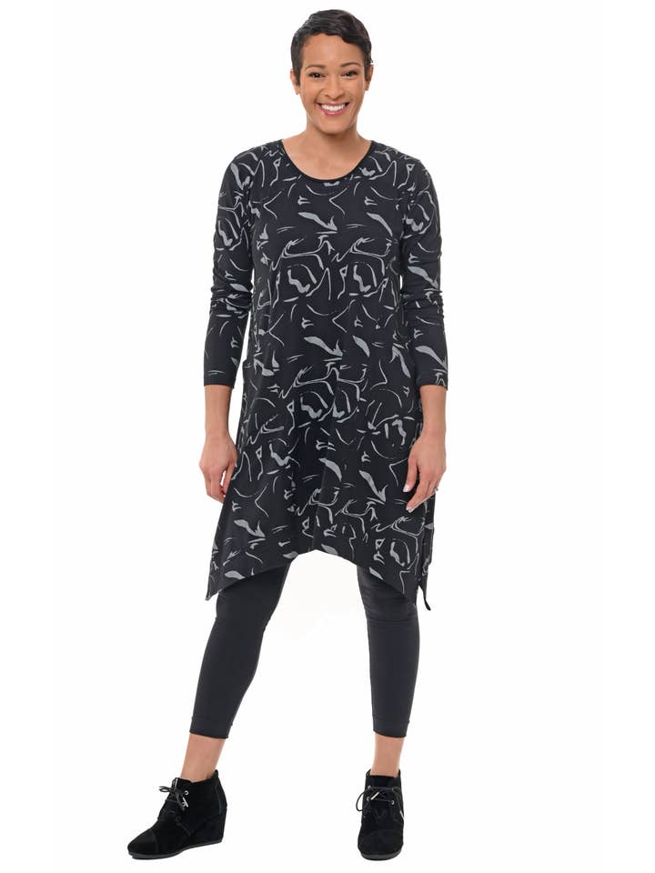 Tulip Clothing - Vendita all'ingrosso Tunica - Donna - L108 Tully in Black Razzy*1