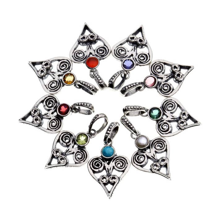 Serralharia Barnes Prata de 1ª Lei Coração Charms por atacado de Cynthia Gale New York