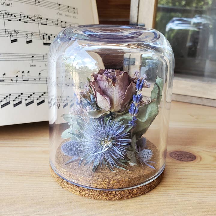 A'Rt VEGETAL CREATION - Wholesale Dried/Pressed Flowers - Dried flowers under a bell10