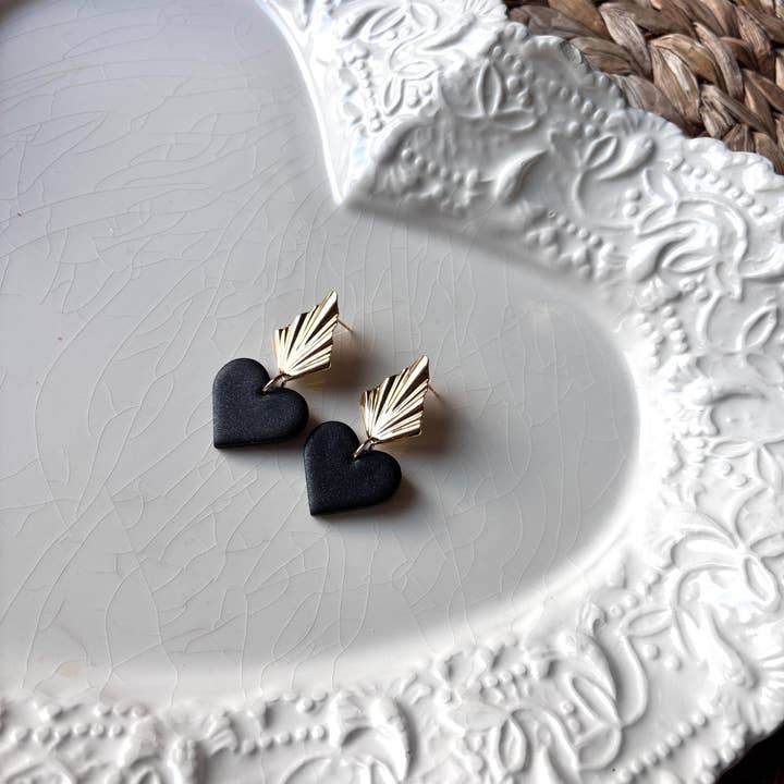 Celestial Heart - Handgjorda Sacred Heart Örhängen - Guldpläterad för wholesale av DUESTELLE ITALIA