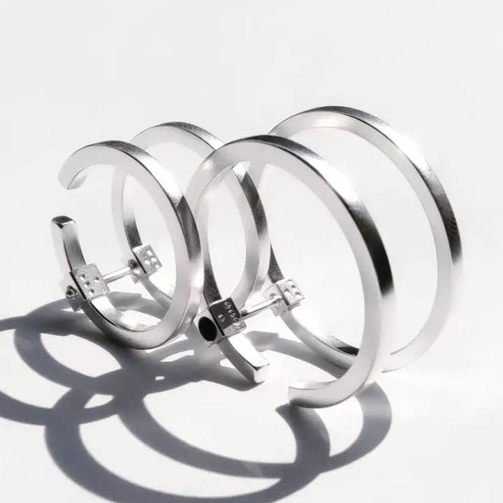 C line single cuff earring for wholesale by aka jewellery