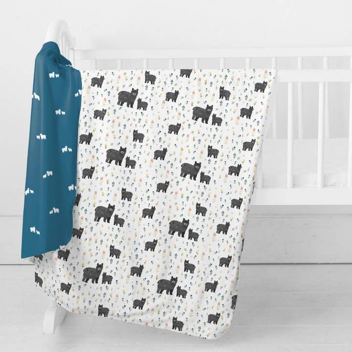 Swaddle Filt | Baby Bear Meadow för wholesale av Audrey & Bear