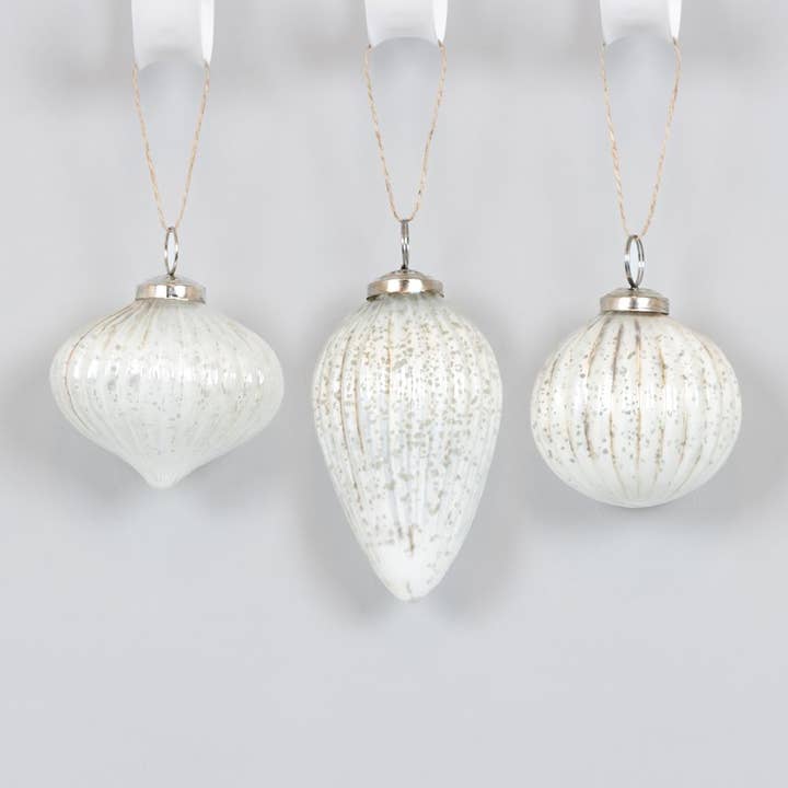 Adams & Co. - Wholesale Ornament Set - 71334 - 3x3 wh glass ornaments s/3 Christmas Decor SUNDARA