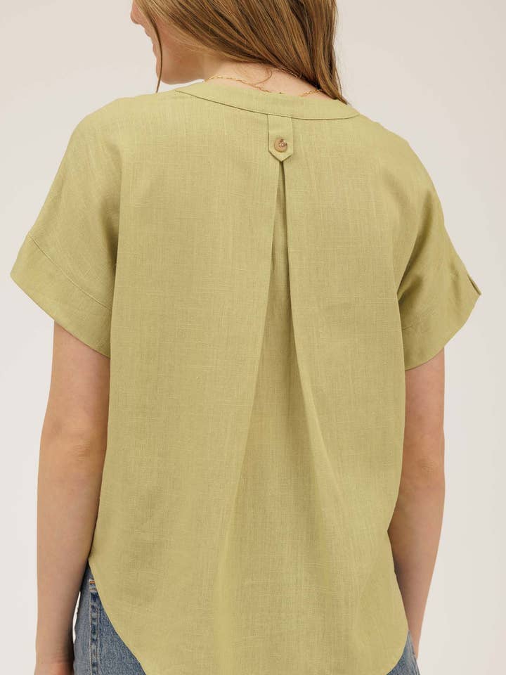 Blu Pepper - Wholesale Blouse - Women's - HENLEY SHORT BAT WING SLEEVE U HEM TOP