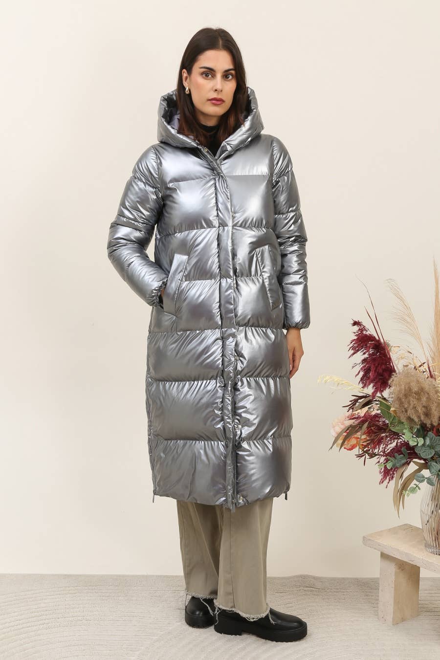 Attrait Paris - Wholesale Puffer Jacket - Women's - Extra long puffer jacket with metallic hood19