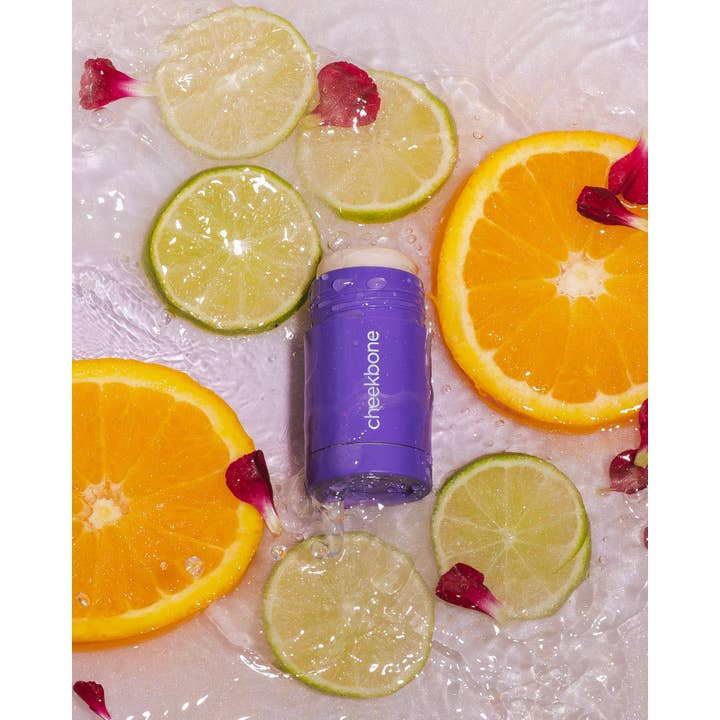 Cheekbone Beauty Cosmetics – Engroshandel Primer – Belysende Primer Stick2